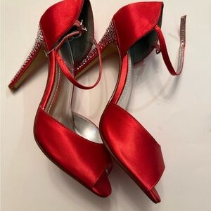 Guiliana Special Occassion Shoe with Rhinestones